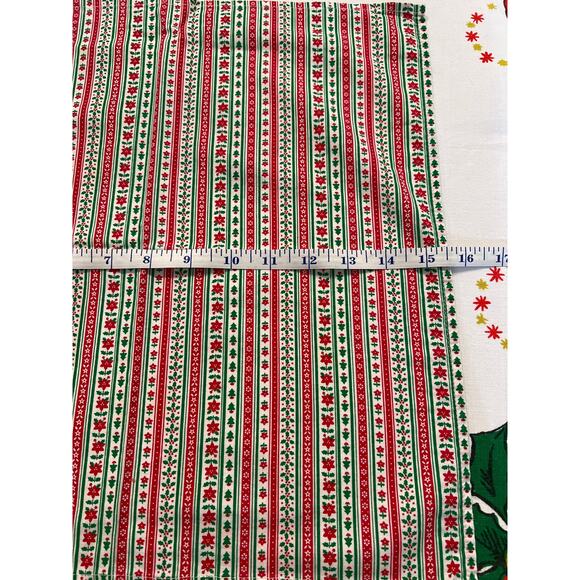 Christmas Bric Brac cloth Napkins Set of 4 - Picture 5 of 6